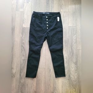 Old Navy. Extra High Rise, Rock Star Super Skinny Black Jeans. SIZE 18 PETITE.
